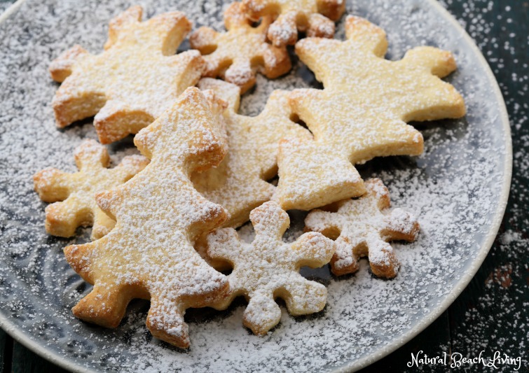 The Most Amazing Sugar Cookie Recipe, Holiday Décor, Cooking with kids, holiday baking ideas, Delicious Christmas Cookies & Decorating Start Here