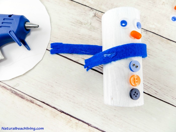 This is the cutest Snowman Family, DIY Toilet Paper Roll Snowman Crafts for Kids that are perfect for Winter, Christmas Craft, Snowman theme, Absolutely Adorable
