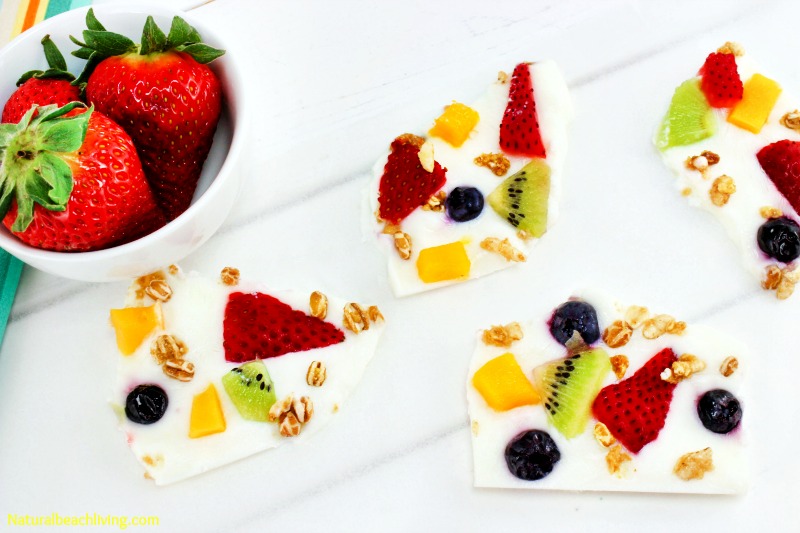 The Most Amazing Frozen Yogurt Bark Recipe, Frozen Yogurt Fruit Bark with Granola, Perfect Breakfast recipe, Healthy recipe, Delicious Food for Kids