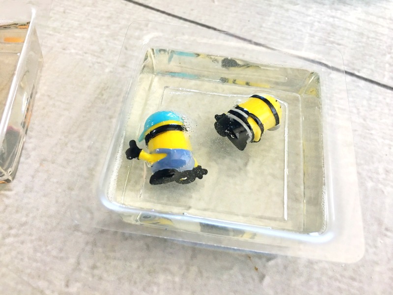 How to Make Homemade Soap Minions Style, Despicable Me Minions, Easy Homemade Soap Recipe, Minions Soap, DIY Soap, Cutest Soap Ever, Kids Love it