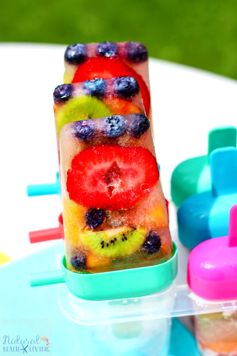 Healthy Homemade Fruit Popsicles, Fresh Fruit Popsicles, Summer treats for kids, delicious real fruit popsicles, easy to make snack idea, Healthy Snack, Yum