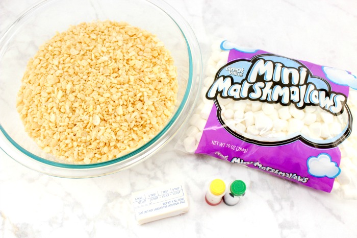 How to Make a Summer Rice Krispie Treat Recipe Everyone will Love, Corn on the Cob Rice Krispy treats, Summer Recipe, Easy Snack for Kids, Party food, YUM!