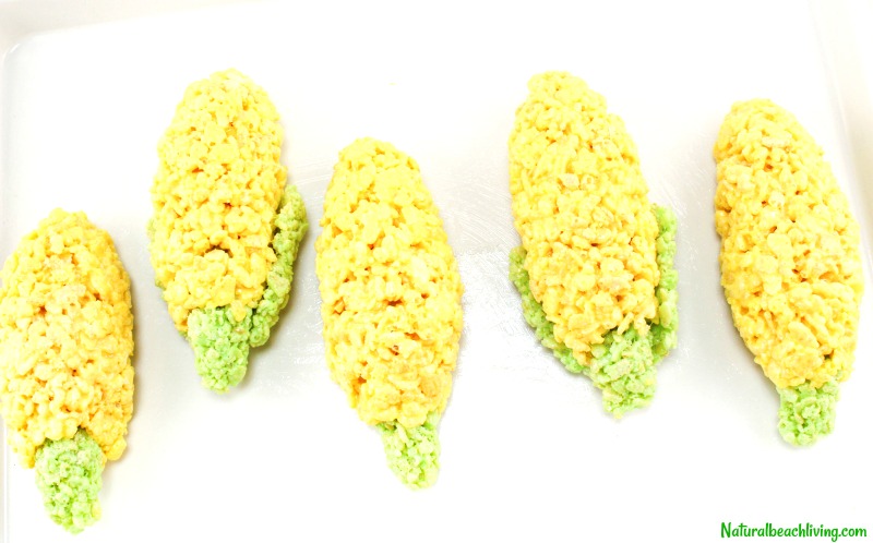 How to Make a Summer Rice Krispie Treat Recipe Everyone will Love, Corn on the Cob Rice Krispy treats, Summer Recipe, Easy Snack for Kids, Party food, YUM!
