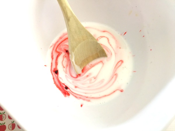 How to Make Apple Jiggly Slime, Slime Recipes, The Best Scented Slime Recipe, Jiggly Slime Recipe, Apple Scented Slime, Slime Recipes, Homemade Slime, Fall Sensory Play, Scented DIY Slime Recipes, Borax Slime for Kids Activities, Apple fall theme, #sensoryplay #Slime #slimerecipes How to Make Apple Jiggly Slime, Jiggly Slime Recipe, Apple Scented Slime, Slime Recipe, Homemade Slime, Fall Sensory Play, Borax Slime for Kids Activities