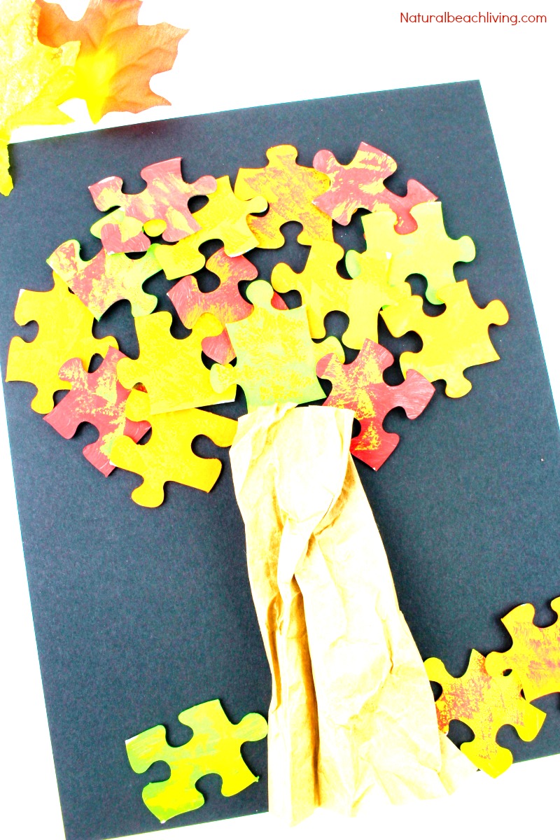Over 40+ Fall Preschool Crafts and ideas, ranging from suncatchers to pumpkin crafts to handprint crafts, to save as keepsakes for this beautiful season. These Easy Fall Crafts help to develop their creativity, fine motor skills, cognitive skills, sensory exploration, and more. 