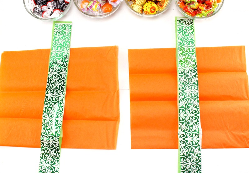 Tissue Paper Halloween Treat Bags, DIY Halloween Treat Bags, Easy Halloween favors, Halloween party ideas, Halloween Goody Bags, Pumpkin theme, Candy bags, Halloween ideas, #Halloween