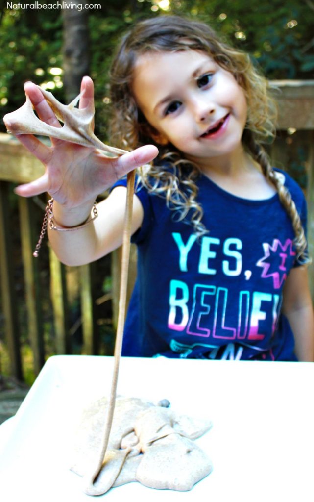 How to Make Cinnamon Jiggly Slime Recipe, Homemade Slime Recipe, DIY Slime, Cinnamon Slime Recipe, Cinnamon Sensory Play, Fall sensory play, Easy Slime Recipe, Borax Slime #slime #slimerecipe #sensory