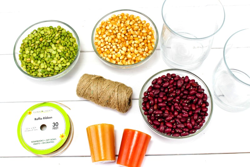 Easy Fall Table Centerpieces look great for a fall decoration or beautiful Harvest Centerpiece for Thanksgiving dinner. Make a DIY Centerpiece in minutes, Fall Table Centerpiece Ideas, Fall Candle Centerpiece Ideas, #Falldecor #DIYfallcraft #fallcraft #thanksgivingcraft #thanksgivingcenterpiece #falldecortips