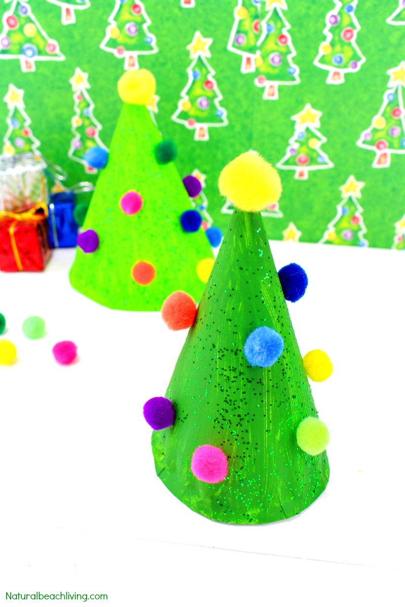 36 Christmas crafts for toddlers that will make your holiday season merry and bright! From Christmas tree crafts and handmade ornaments to sensory bins and easy craft ideas, you'll find something cute to make with your toddler.