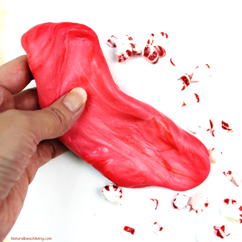 How to Make Peppermint Putty, How to Make Putty, Homemade Putty, DIY Putty, Stress Putty, Christmas Sensory Play, Scented Putty, Easy Putty Recipe #putty #sensoryplay #Christmas #sensoryfun #sensory #sensoryprocessingdisorder How to Make Peppermint Putty, How to Make Putty, peppermint is in season and what better way to enjoy it than with a homemade peppermint putty recipe! It's easy, fun and only requires a few simple ingredients! Stress Putty, Christmas Sensory Play