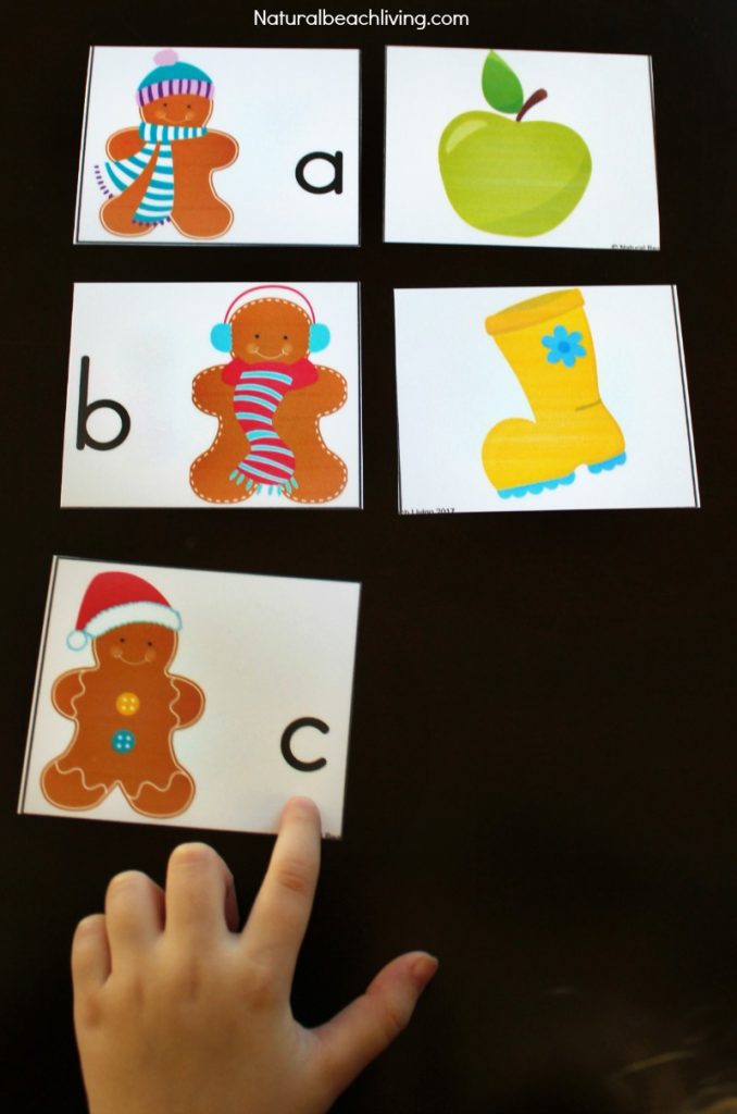 The Best Kindergarten Preschool Gingerbread Theme Lesson Plan, These Gingerbread Activities for Preschool and Kindergarten include Holiday STEM, Gingerbread crafts, language activities, Gingerbread Man Sequencing activities, Kindergarten Gingerbread Activities, Gingerbread men crafts, and complete Gingerbread preschool theme printables