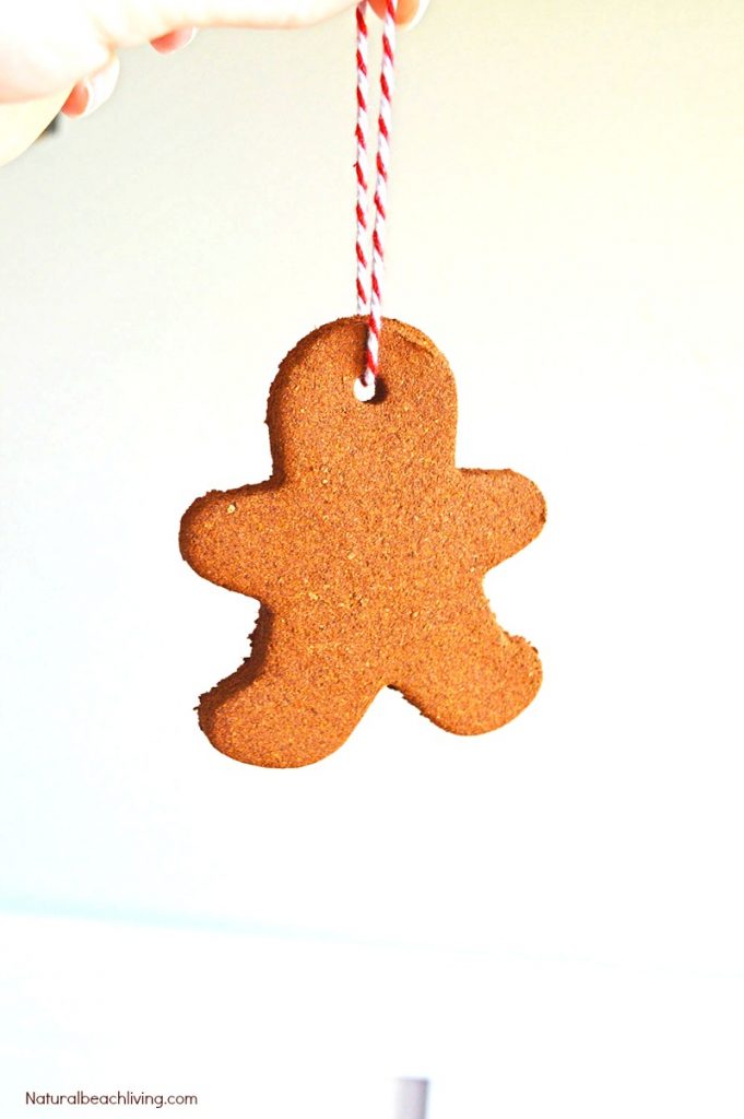 The Best Applesauce Cinnamon Ornaments Kids Love to Make, Easy Cinnamon Ornaments, Kid Made Ornaments, Christmas Ornaments Craft, Christmas Craft for Kids, Cinnamon Dough, #cinnamonornament #Christmasornaments #kidmade #Christmascrafts #cinnamonsensory