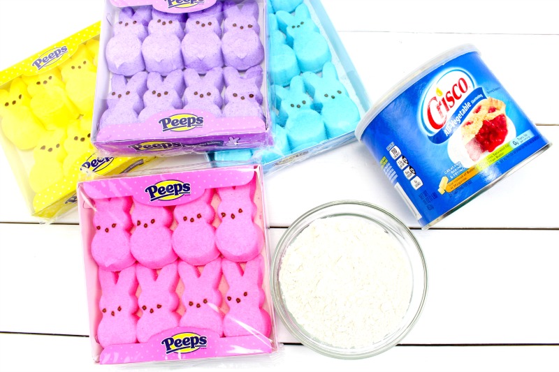 The Best Marshmallow Peeps Play dough Recipe, Check out the BEST marshmallow playdough recipe Here. Over 35 Homemade Playdough Recipes, How to Make Peeps Playdough and other easy Easter Playdough, Easter Candy Crafts, Easter Sensory Play, Playdough Ideas, Homemade Playdough Activities for Kids, Spring Sensory Play, Marshmallow Playdough Recipes Create The Best recipe for edible marshmallow Peeps play dough. Kids will love making and playing with this Peeps playdough! The Marshmallow Peeps Playdough Recipe is easy using Peeps, flour, Crisco, or Coconut oil and you'll have a great Easter Playdough, Spring Sensory Play, Peeps Edible Playdough