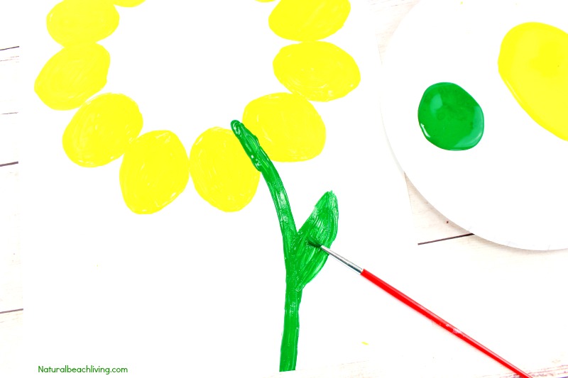 Easy Sunflower Art for Kids, Sunflower Crafts for Kids, Spring is here and this super cute sunflower art would be fun for your children to make! You just need a few items and your kids will be creating a sunflower craft perfect to display, Sunflower activities for Kids, This easy art and craft idea is perfect for any age. #sunflowers #flowercrafts #floweractivities #sunflowercrafts #sunflowerart #artforkids #craftsforkids #flowerart #preschoolcrafts #summercrafts #preschoolart #springactivities Easy Sunflower Art for Kids, Sunflower Crafts for Kids, Spring is here and this super cute sunflower art would be fun for your children to make! You just need a few items and your kids will be creating a sunflower craft perfect to display, Sunflower activities for Kids, This easy art and craft idea is perfect for any age.