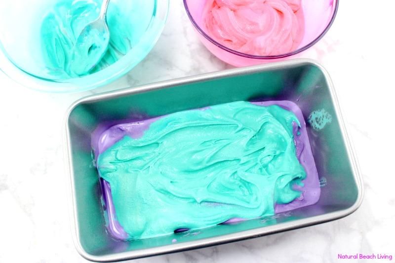 How to Make Unicorn Ice Cream, DIY Unicorn Ice Cream that is easy to make and you only need a few ingredients. Perfect Treat for a Unicorn theme party or Rainbow theme party idea, unicorn ice cream sundae, unicorn ice cream no churn, Tasty Ice Cream Sundae that kids and adults love