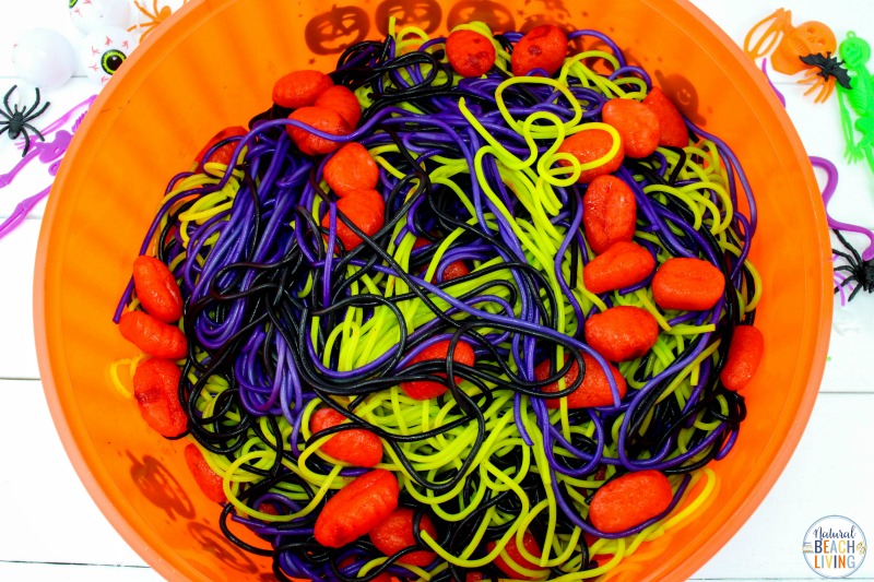 Halloween Sensory Bin Ideas with Colored Spaghetti and Brains, Halloween Sensory Play Activities that are scary, squishy, slimy, gooey fun for kids. Halloween Party Ideas, Play with super creepy Halloween sensory bins, or make it a sensory mystery bin experience