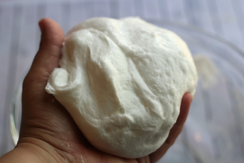 Popcorn Slime Recipe with Contact Solution, How to make slime with contact solution, If you have a slime lover in your house and you are looking for a fun NEW SLIME RECIPE , this is it! This Popcorn Slime Recipe is Amazing!  Slime Recipe with Contact Solution is one of our favorites, make it fluffy slime, scented slime, or jiggly slime, your child will love them all. 
