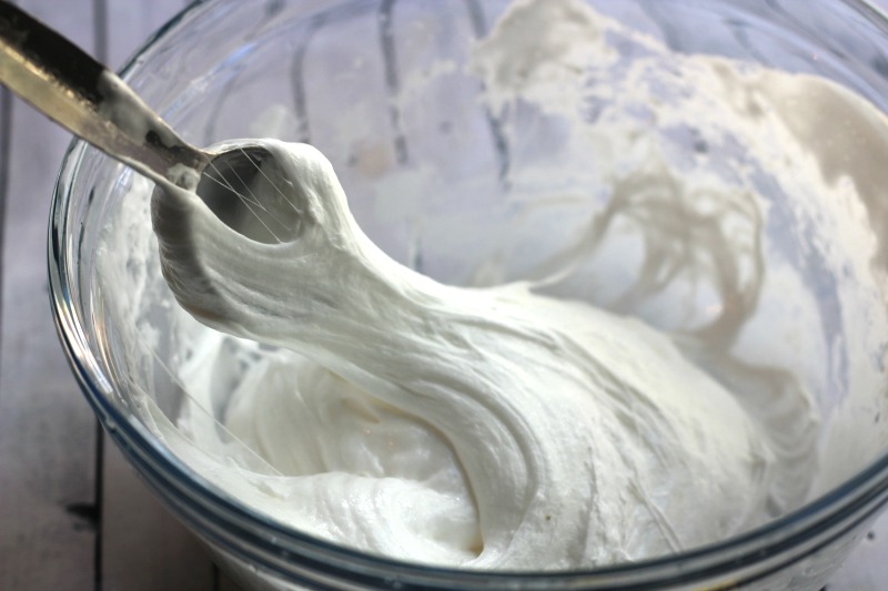 Popcorn Slime Recipe with Contact Solution, How to make slime with contact solution, If you have a slime lover in your house and you are looking for a fun NEW SLIME RECIPE , this is it! This Popcorn Slime Recipe is Amazing!  Slime Recipe with Contact Solution is one of our favorites, make it fluffy slime, scented slime, or jiggly slime, your child will love them all. 
