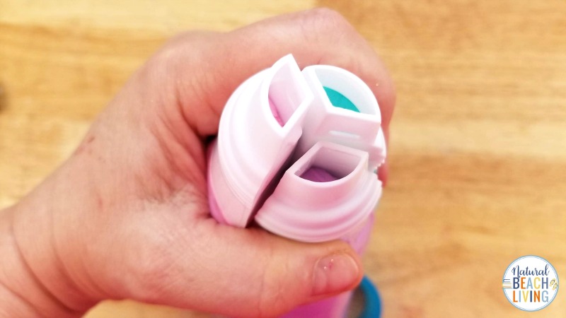 This Unicorn Whipped Soap is so fun and easy to make! Unicorn Soap, Have fun creating this DIY soap recipe together with your child. It's such a unique and easy project. This Unicorn Soap makes a perfect party favor or unicorn theme activity too. Fluffy Whipped Soap