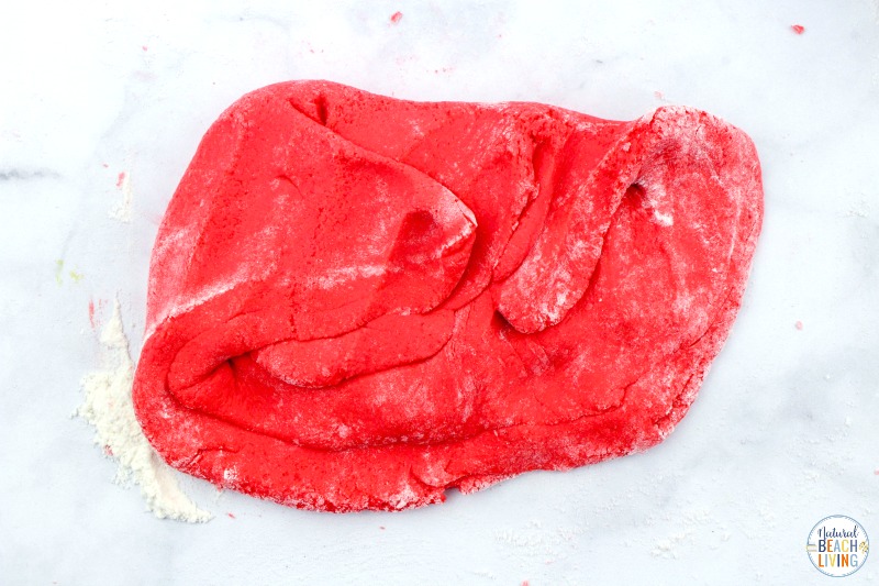 This Candy Cane Playdough recipe is so much fun! Peppermint Playdough smells great and looks just like a candy cane once it's created and ready! Gather up your playdough supplies and great ready to make a truly awesome Scented Playdough. Homemade Playdough for Christmas