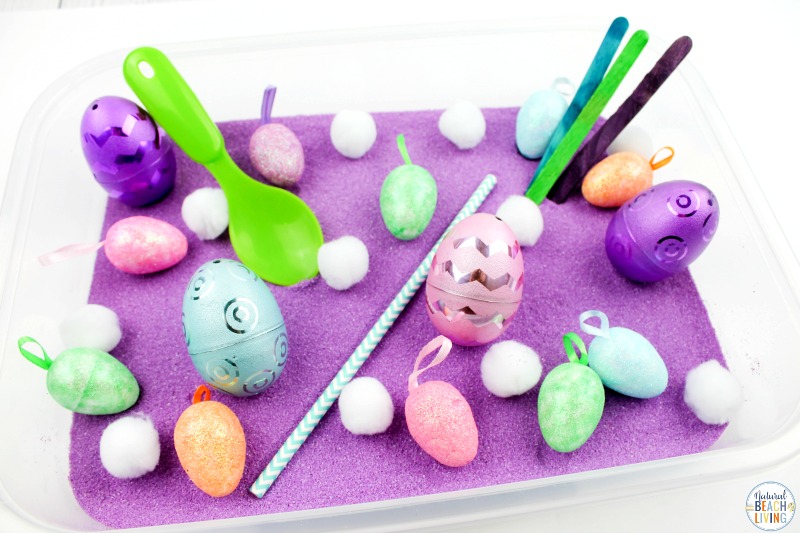 This Easy Spring Sensory Bin is a lot of fun for toddlers and Preschoolers. It's a great spring activity for kids to use their senses to explore and learn. It only takes a few simple supplies to set up this sensory activity for spring. 