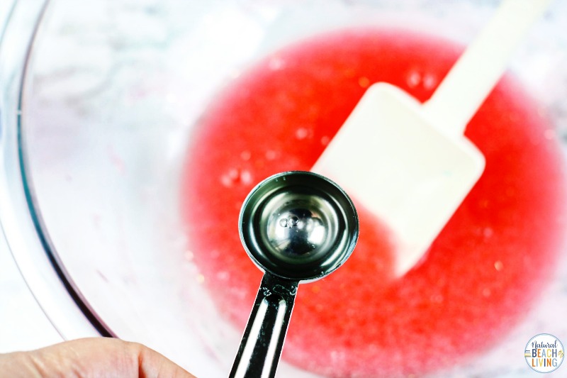 The Best 4th of July Slime Recipe! This red, white, and blue slime is a great patriotic slime to make and play with for the 4th of July, Memorial Day, or any other patriotic holiday. This easy slime recipe mixes science, chemistry, sensory play and hands on learning into one awesome fourth of July activity.
