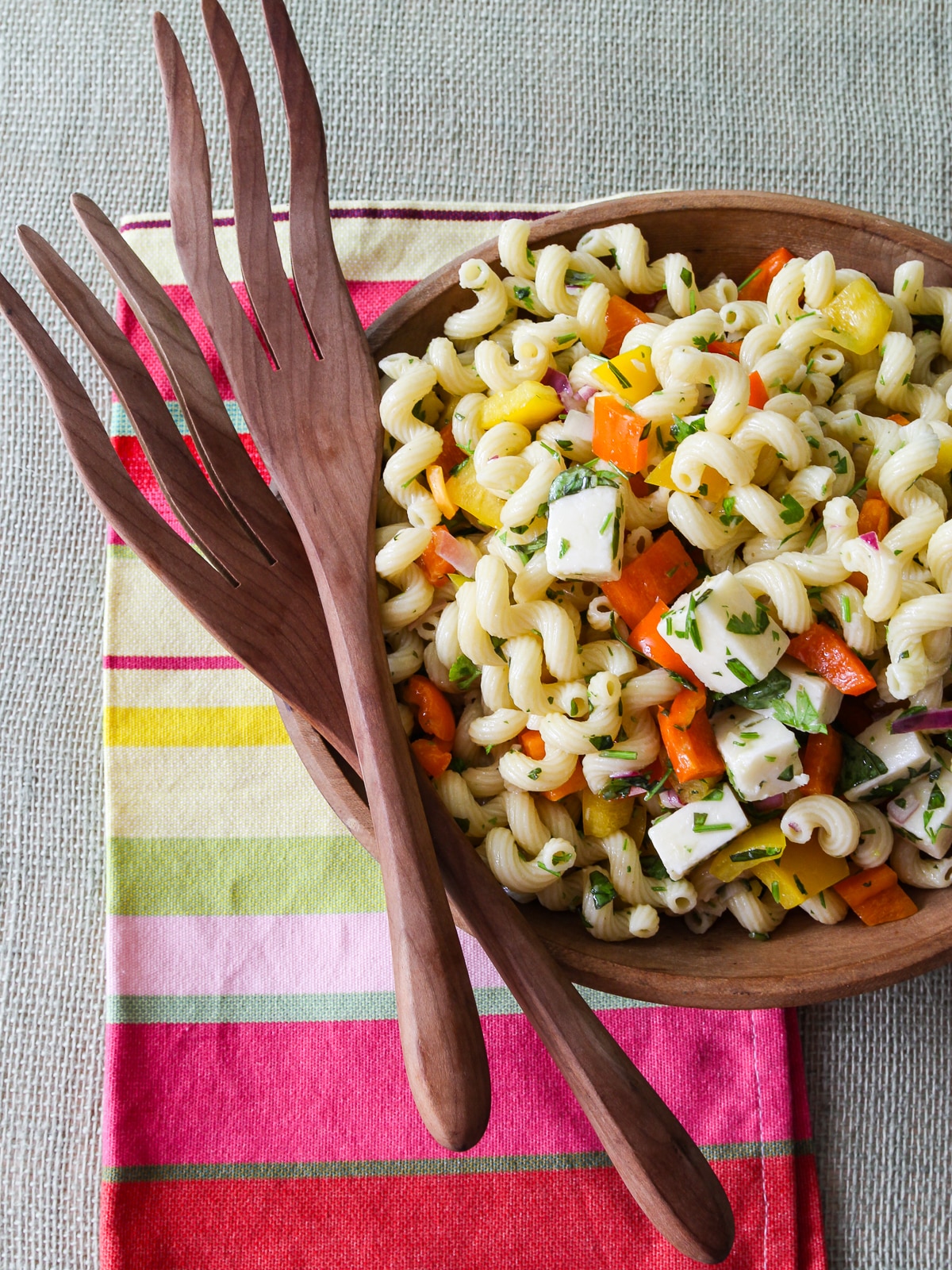 30+ Delicious Picnic Salad Ideas that are sure to satisfy your taste buds and impress your guests. Whether you're looking for a classic salad recipe, easy picnic food ideas, or healthy picnic ideas, we've got you covered.