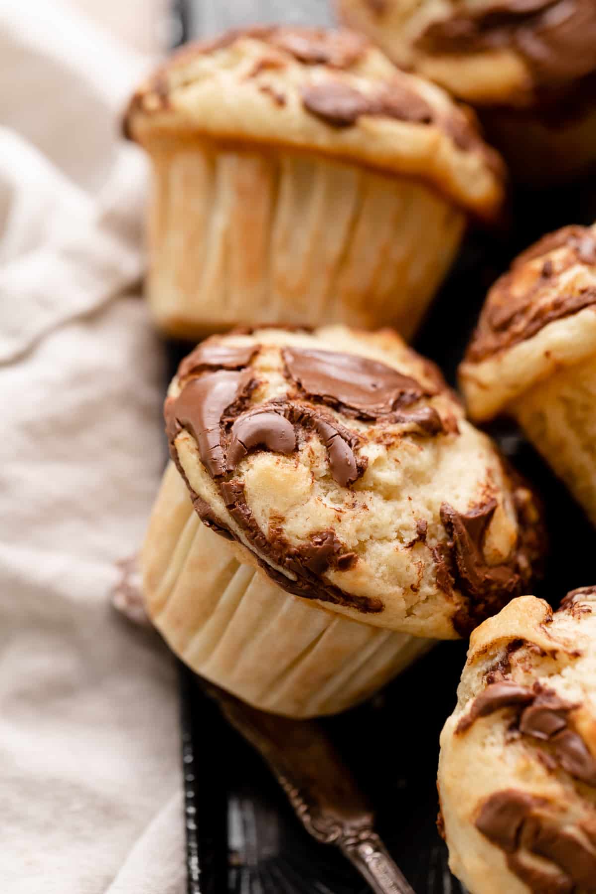 Over 45+ DELICIOUS PICNIC DESSERTS that are easy to make, transport, and enjoy, even on the hottest days. Find favorite cookies recipes, cookie bars, snack mix, easy to make treats, and so much more. Plus over 150 Picnic Food Ideas for Kids and Adults